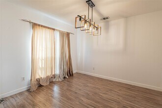 1818 Quiet Hollow Dr in Fresno, TX - Building Photo - Building Photo