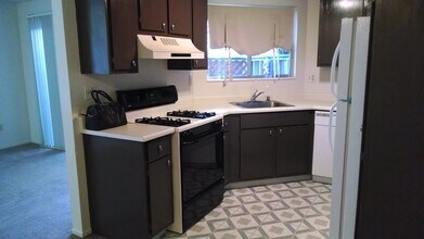 2577 Sycamore Glen Dr in Sparks, NV - Building Photo - Building Photo