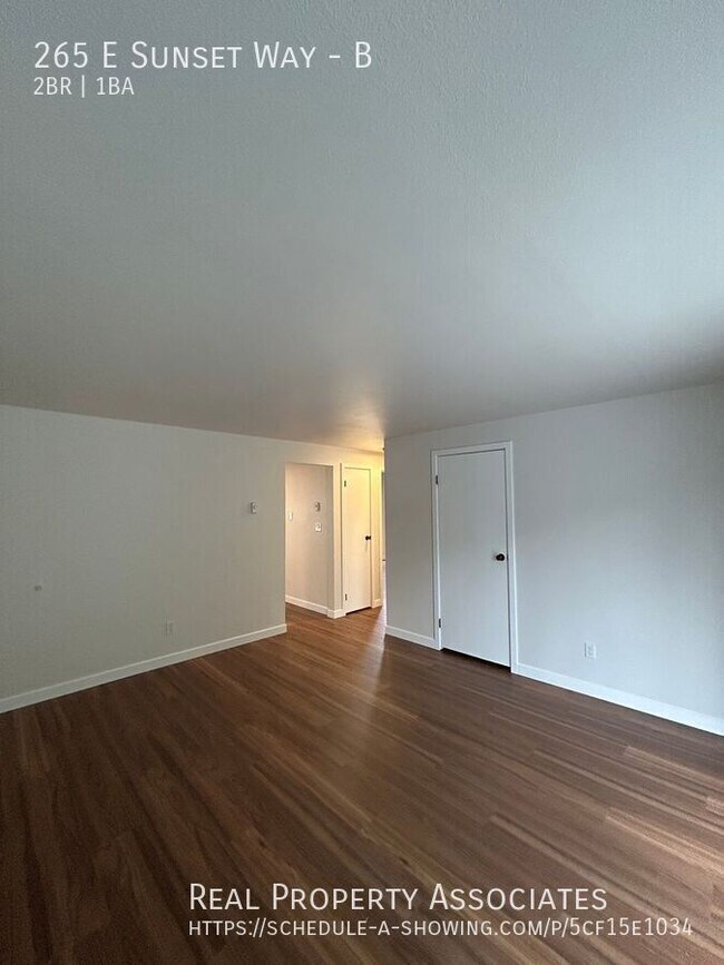 265 E Sunset Way in Issaquah, WA - Building Photo - Building Photo