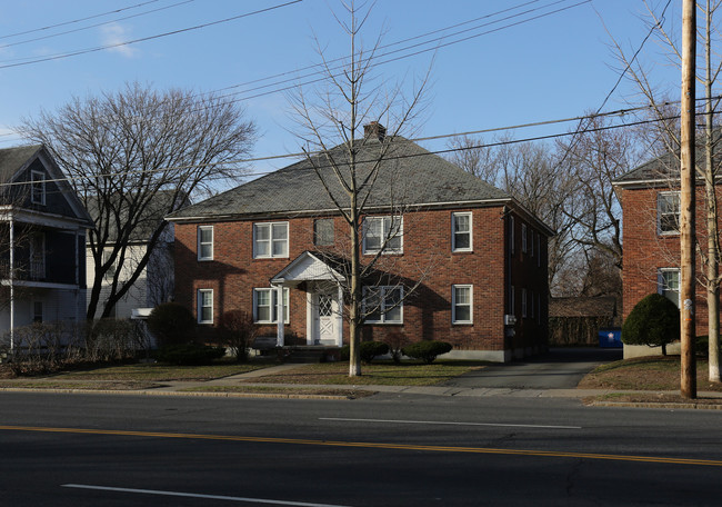 964 Washington Ave in Albany, NY - Building Photo - Building Photo