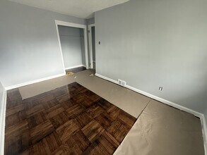 906 Alcyon Dr in Bellmawr, NJ - Building Photo - Building Photo