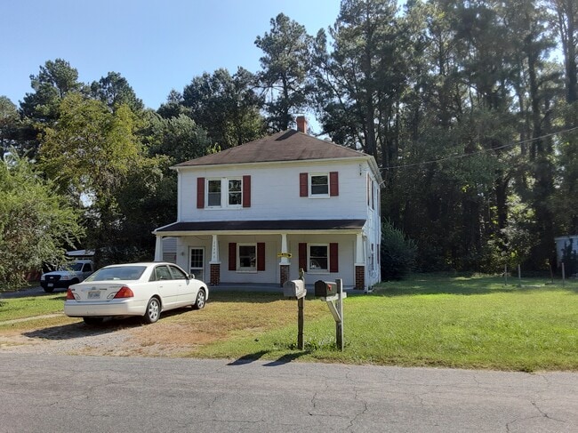 property at 20503 Southlawn Ave