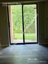 3006 Valley Dr in West Chester, PA - Building Photo - Building Photo