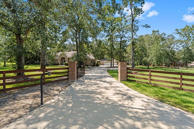 property at 15456 Pin Oak Dr