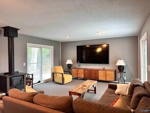 701 Fagan Springs Dr SE in Huntsville, AL - Building Photo - Building Photo