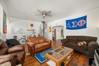 1254 SW 9th Rd in Gainesville, FL - Building Photo - Building Photo