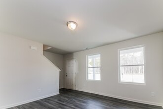 307 Kyle's Dr in Tarboro, NC - Building Photo - Building Photo