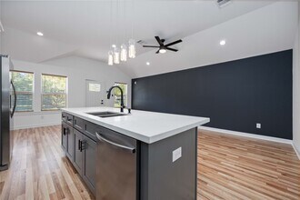 5126 Pershing St in Houston, TX - Building Photo - Building Photo