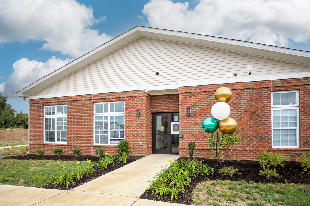 Oakdale Apartments in Lexington, KY - Foto de edificio