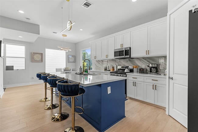 2420 Briley St in Houston, TX - Building Photo - Building Photo