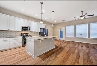 3909 Vaughan St in Austin, TX - Building Photo - Building Photo