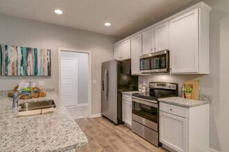 Tricon Spring Hill in Spring Hill, TN - Building Photo - Building Photo