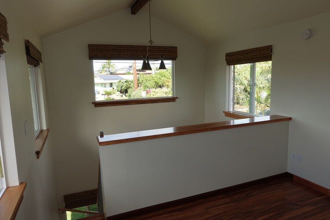 198 Kupuna St-Unit -198 A Kupuna Street: Studio w/loft in Kihei, HI - Building Photo