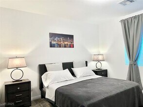 3713 Neblina Dr in Henderson, NV - Building Photo - Building Photo