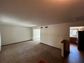 1452 S Hidden Creek Dr in Saline, MI - Building Photo - Building Photo