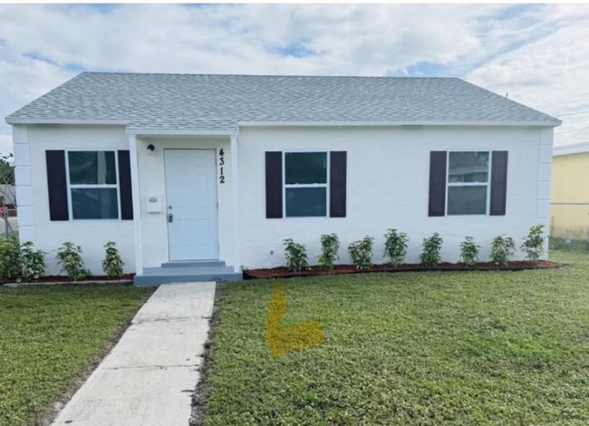 4312 Pinewood Ave in West Palm Beach, FL - Foto de edificio - Building Photo