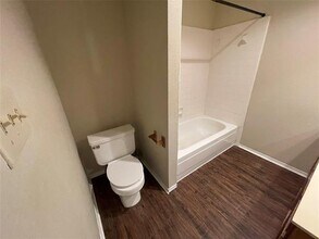 1038 Irene St in Burleson, TX - Building Photo - Building Photo