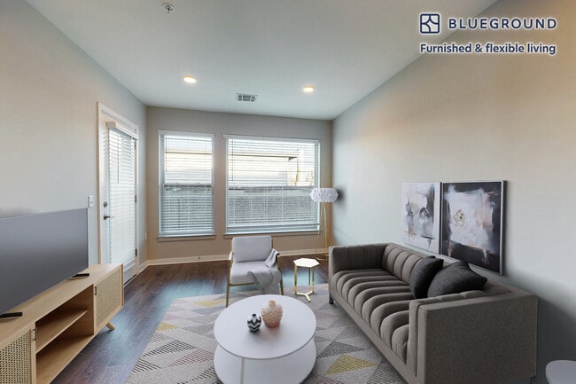 79 Alexander St