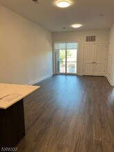 310 Madison Ave in Elizabeth, NJ - Building Photo - Building Photo