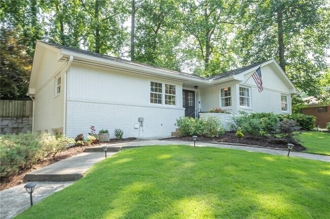 property at 1210 Lenox Cir NE