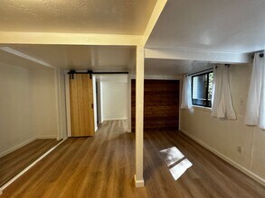 14926 Canyon 1 Rd in Rio Nido, CA - Building Photo - Building Photo