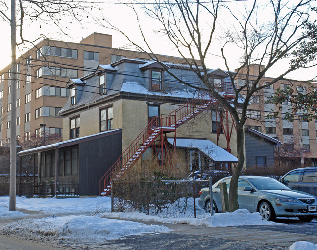 125 W Fairmount Ave in State College, PA - Foto de edificio - Building Photo