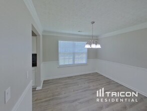 1631 Royal Ives Dr SE in Lawrenceville, GA - Building Photo - Building Photo