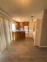 292 Grecia Ct in San Jose, CA - Building Photo