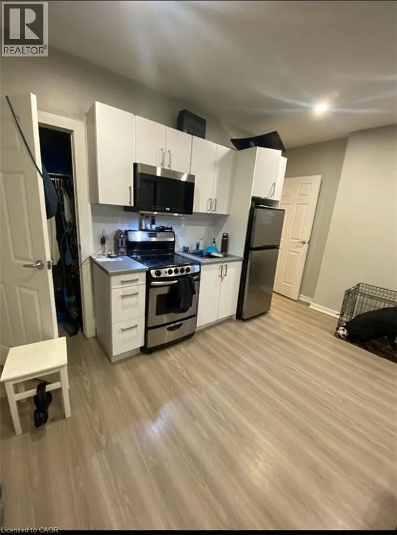 72 Victoria Ave S in Hamilton, ON - Building Photo - Building Photo