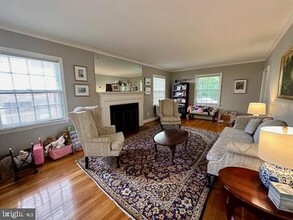5416 Grove St in Chevy Chase, MD - Building Photo - Building Photo
