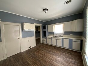 526 Harvey St in Danville, IL - Building Photo - Building Photo