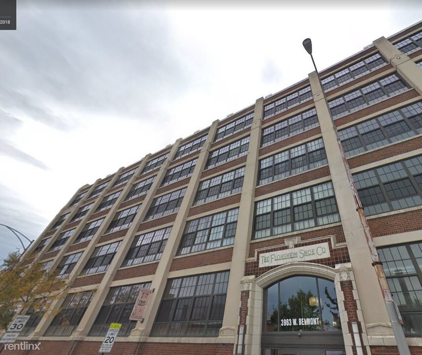 3963 W Belmont Ave-Unit -Unit 210 in Chicago, IL - Building Photo