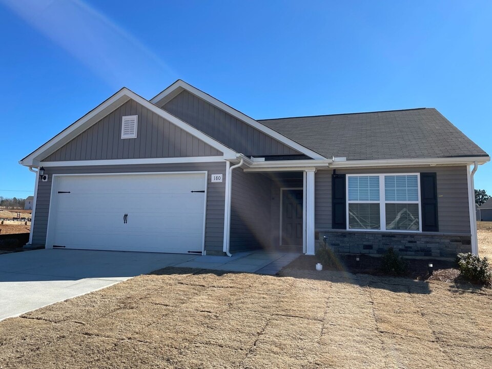 180 Rosedale St in Kings Mountain, NC - Building Photo