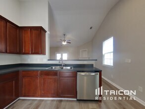 1282 Winwood Dr in Mcdonough, GA - Building Photo - Building Photo