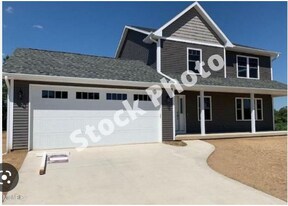 120 Grandview in Galesburg, MI - Building Photo