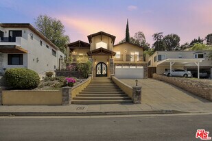 5164 Don Pio Dr in Los Angeles, CA - Building Photo