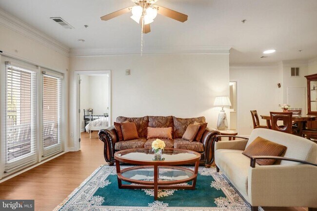 501 Hungerford Dr in Rockville, MD - Building Photo - Building Photo