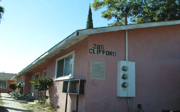 285 Clifford Ave in Turlock, CA - Building Photo - Building Photo