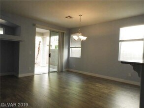 11440 Parkersburg Ave in Las Vegas, NV - Building Photo - Building Photo