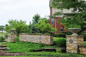 1200 Danforth Ct in Vernon Hills, IL - Building Photo - Building Photo