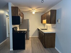 255 Elmwood Ave in Lake Geneva, WI - Building Photo - Building Photo