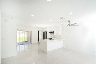 2804 Duke Ln in Delray Beach, FL - Building Photo - Building Photo