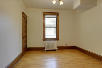 569 Ottawa Ave in St. Paul, MN - Building Photo - Building Photo