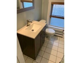 13 Bartlett St in Somerville, MA - Building Photo - Building Photo