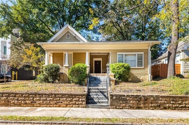 property at 1082 Center St NW
