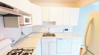 1 Walter Ave in Norwalk, CT - Building Photo - Building Photo