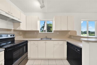 3385 NE 10th St in Homestead, FL - Building Photo - Building Photo