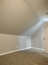 8320 S Muskegon Ave in Chicago, IL - Foto de edificio - Building Photo