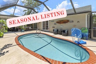 591 Kriss Ln in Jupiter, FL - Building Photo