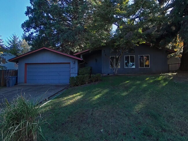 4572 NW Elmwood Dr